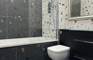 Stunning 2 bedroom apartment - Foto 19