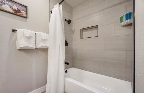 El Dorado- Cozy Retreat-Hot Tub-Upper Level - Foto 22