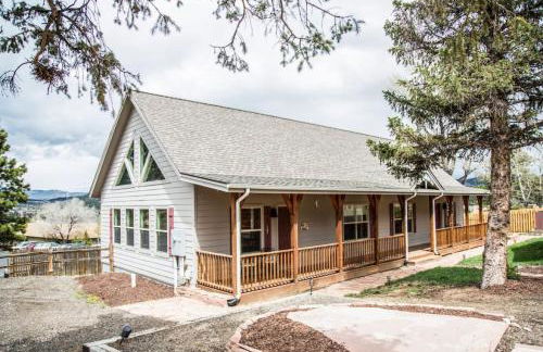 Twin Owls Lodge, Great for families Master bedroom, Loft, full kitchen, Dogs OK - Foto 17