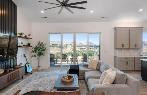 Cliffside Modern Villa - Hot Tub Stunning Views - Foto 6