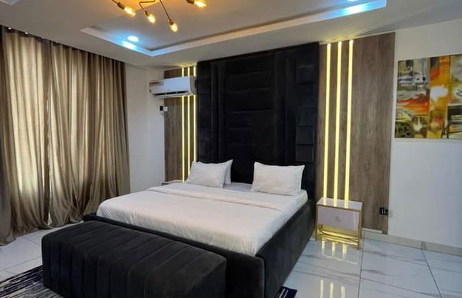 Lovely 3-bed With a Pool Next to Four Point - Foto 4