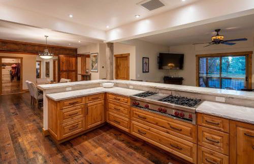 4 Mi to Diamond Peak Ski Resort Gem with Hot Tub - Foto 12