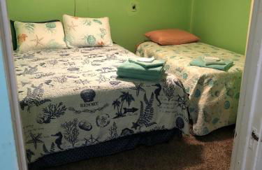 Rustic BEACH FRONT Basement Apt, Pet Friendly Wi-Fi apts - Foto 19