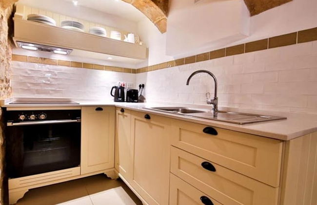 Myn Zondadari - Foto 9