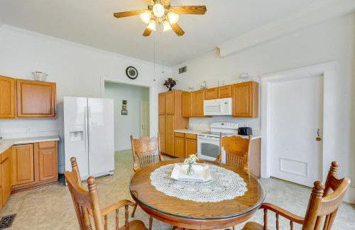 Paris Vacation Rental about 15 Mi to Mount Magazine! - Foto 6