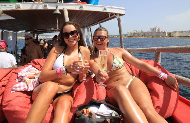 Paseo en barco por las calas de Ibiza - Foto 3