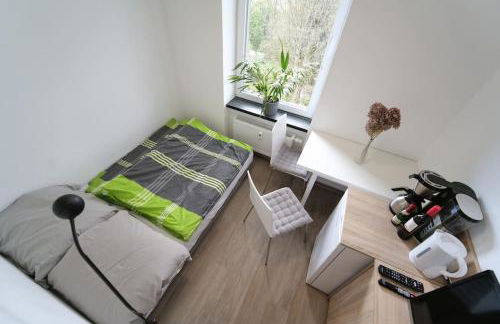 Preiswertes modernes Gästezimmer mit komfortablem Bad - Foto 8