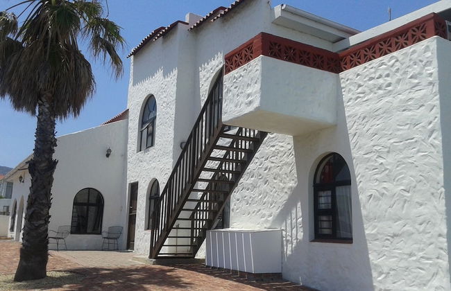 Oom Piet Self Catering Accomodation - Photo 40