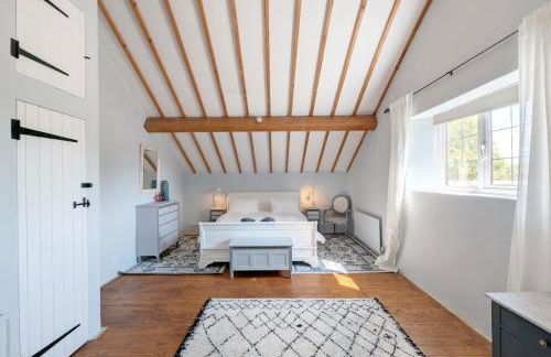 Shires Barn Farmhouse - Westbourne - Photo 44