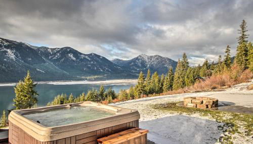 Cle Elum Lake Bunkhouse with Shared Hot Tub and Views! - Foto 2