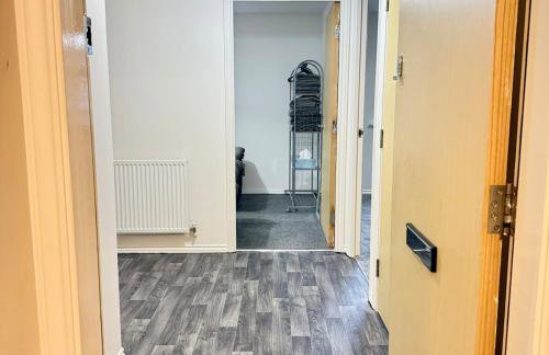 Newly Furnished Modern 2 Bedroom Flat With Free Parking in Humberstone Leicester - Foto 11