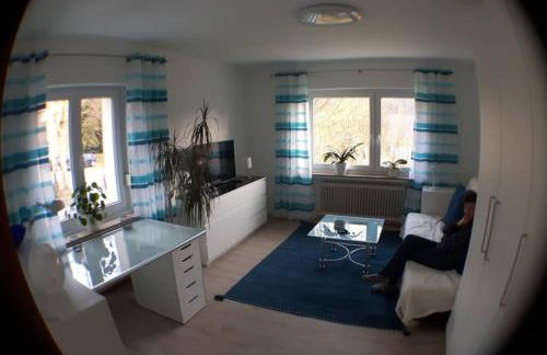 Neues modern möbliertes Komfortappartement - Foto 1