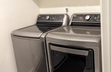 Modern, Spacious & Relaxing Home in Sparks, NV - Photo 6