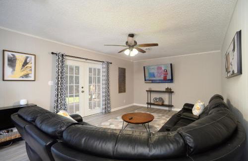 *The Governor's Mansion* Close to Downtown - Photo 24