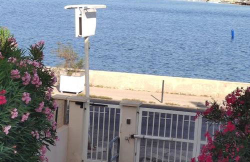 Le Perroquet Appart' aux Sablettes plage parking - Foto 4