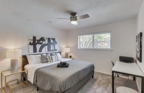 Luxury Home with 5 Bedrooms and Private Pool - Foto 46