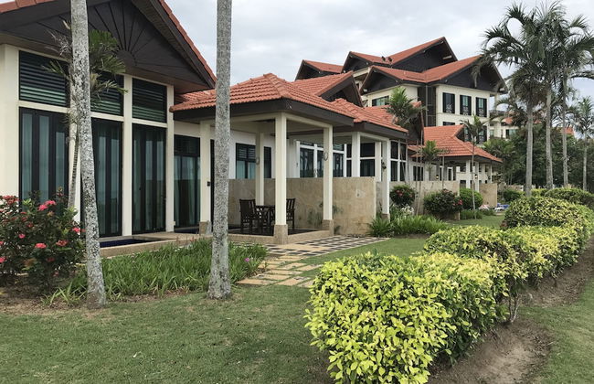 Sunset Seaview Beach Villas & Spa Suites at Nexus Karambunai - Foto 50