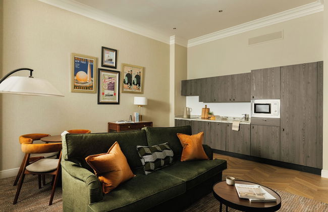 Native Glasgow - Photo 60