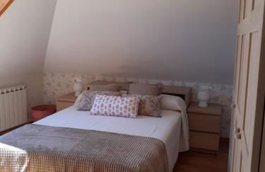 Atico con terraza y piscina comunitaria - Foto 6