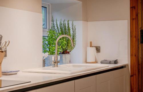 Hill View - Photo 12