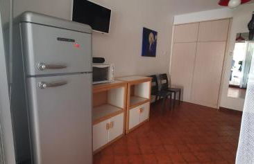 Nice studio with terrace near the sea - Photo 4