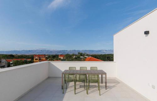 Luxury Suites Zaton by Belmont Realty - Photo 22