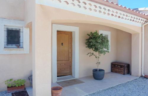 Pretty, Spacious Holiday Home With Private Pool - Foto 28