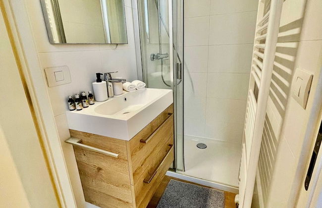 Modern 2BR Penthouse Near Diamond District by Oneluxstay - Foto 60