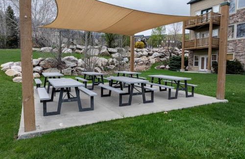 Snowcrest C304Ski Getaway Hot Tub & Theater Room - Foto 47