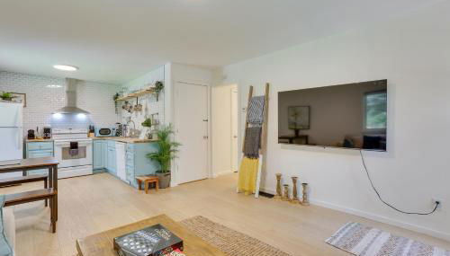 Cozy Swan Lake Apt with Grill and Private Yard - Foto 5