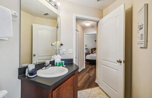 Cozy family Home 5b3b Private Pool 11Mil Disney - Foto 22