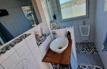 Henrys Cozy Tiny House - ruhig, Garten, Terrasse - Foto 11