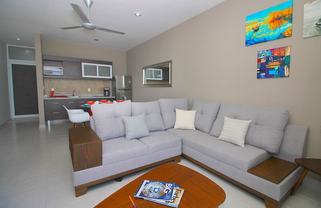 Riviera Towers 2BR & Pool - Foto 15