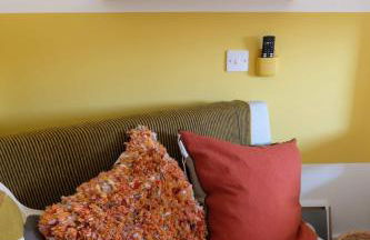 Still Waters - Luxury Lakeside Retreat with Hot Tub - Photo 17