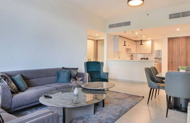 Lux 1BR w World Highest Sky Track Rooftop Pool - Photo 9