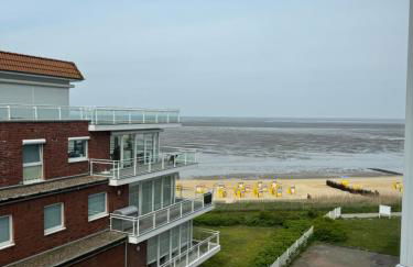 Traumhafte Ferienwohnung - direkter Meerblick - 50m zum Strand in Cuxhaven Duhnen in 1A Lage im Haus Seehütte - Foto 2
