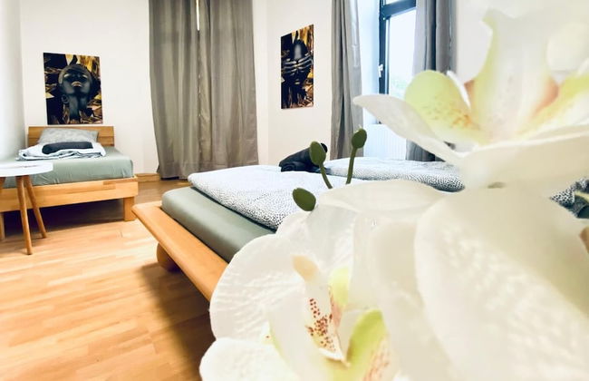 Stylish Shared 3-Bedroom Stay Near City - Foto 16