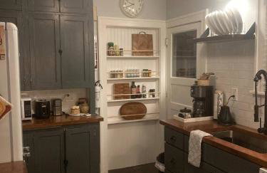 Amenities Galore Sweet Lil Bungalow in Sheridan - Foto 8