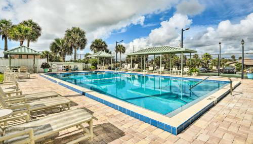 Daytona Condo with Community Pool, Walk to Beach! - Foto 2