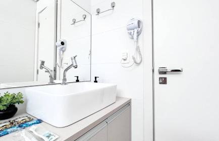 Viva em um Resort Paradisíaco na Brava 100m do Mar - Foto 32