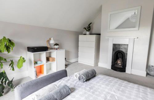 Eden Cottage - 9 Guests, Sea Views, Central Cowes, Ferry Deal - Foto 18