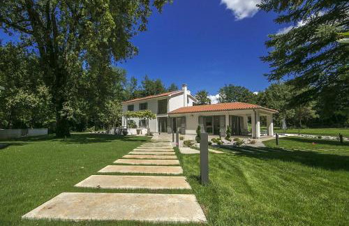Villa Stepančić - large garden and heated pool - Foto 7