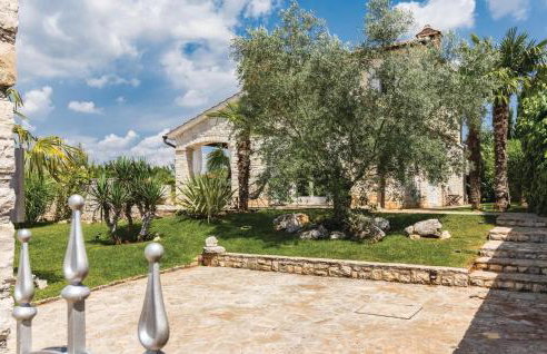 Three-Bedroom Holiday Home In Stifanici - Foto 13