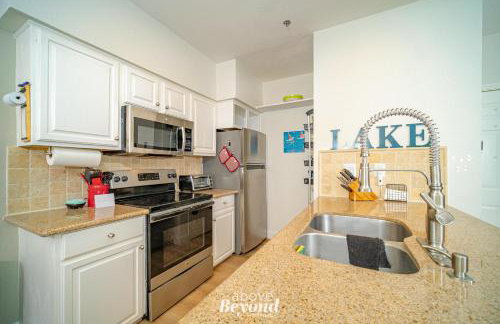 Color Pop by the Pool! - Foto 15