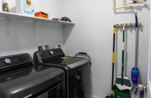 Palm Luxe Residence - Photo 18