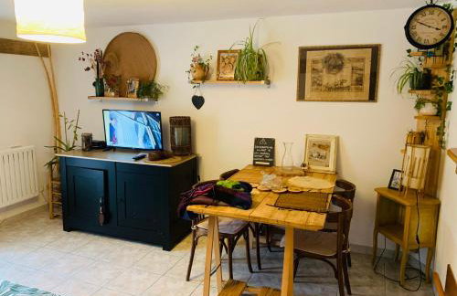 Côté Rive, au bord de la rivière La Moselotte et terrasse - Foto 4