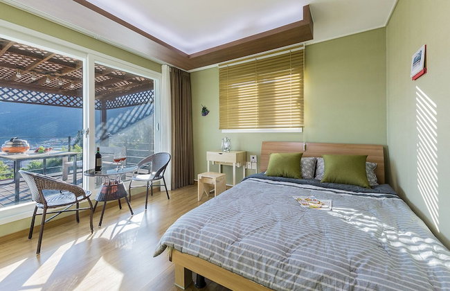 Namhae Oceanview Pension - Foto 2