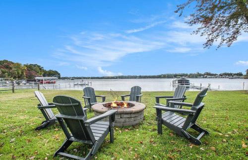 Sister Lakes Retreat Sleeps 17 Scenic View Hot Tub - Foto 6