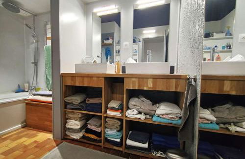 Villa lumineuse avec grand jardin, au calme, proche plages et commerces au cœur de Petit-Piquey - FR-1-736-30 - Photo 4