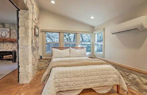 Blanco Riverfront Historic Home, 3 Mi to Downtown! - Foto 11